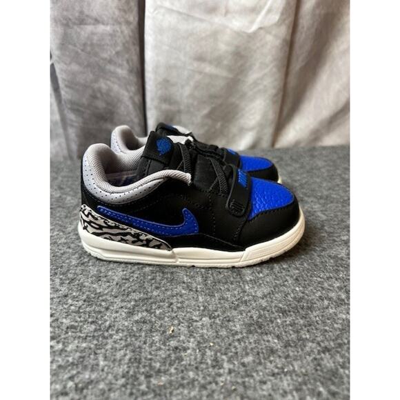 Kid Jordan Legacy 312 Low CD9055 Size 7C Black White Cement Grey Game Royal - Picture 3 of 8